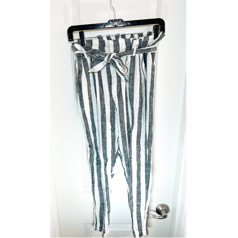 Paper Bag Striped Pants Elastic Waist size Medium  Gray White Casual Comfy